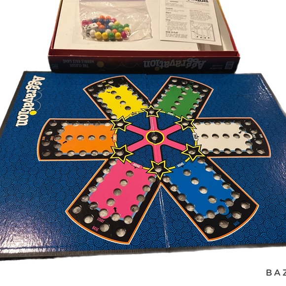 Aggravation board game - Picture 4 of 5